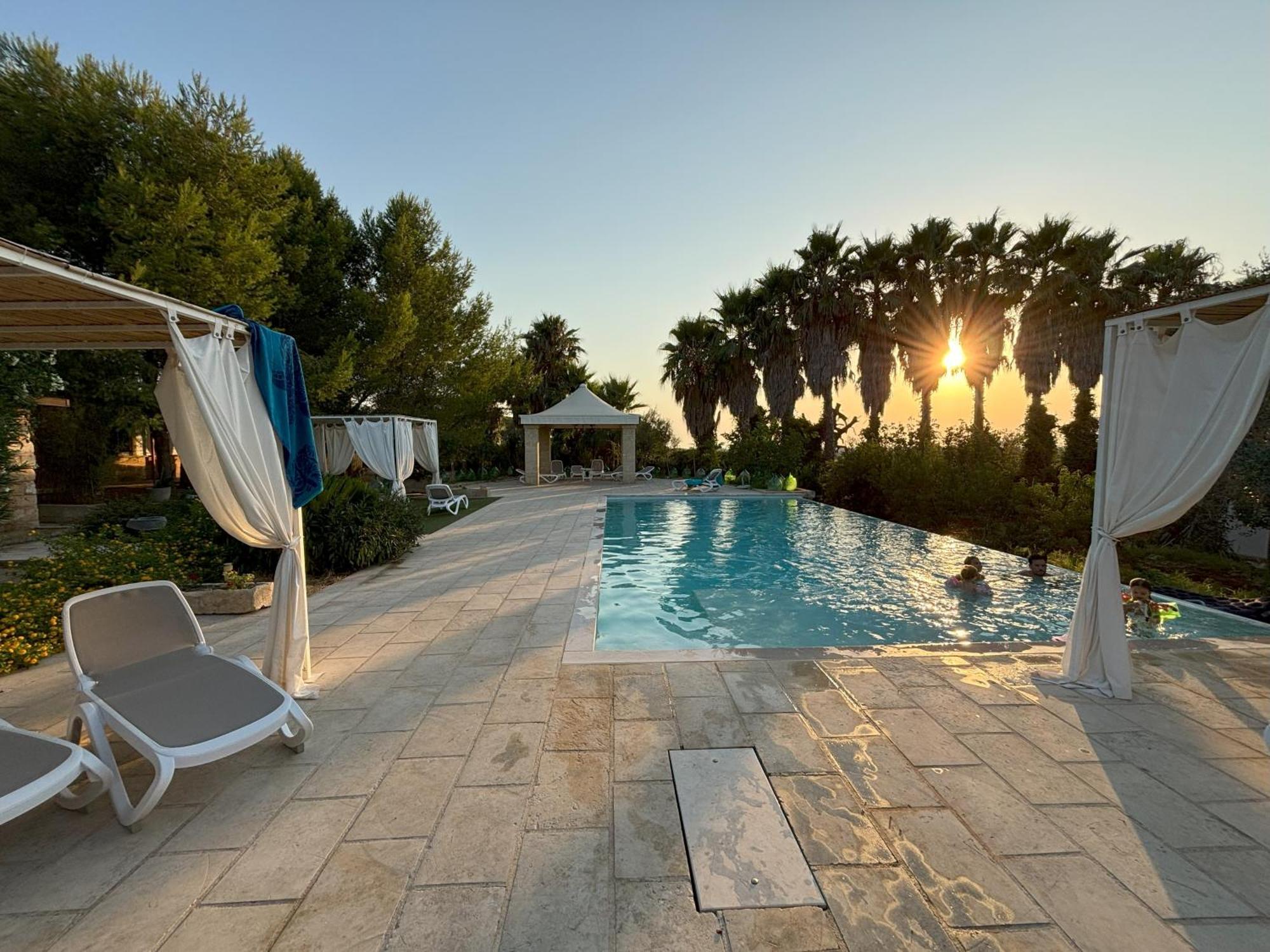 White Pool 7P Matino - Gallipoli Экстерьер фото